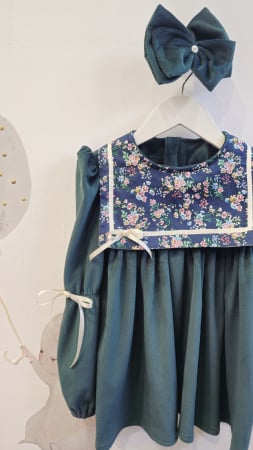 COPII - Rochie Emma din catifea soft, verde safir, cu guler din bumbac