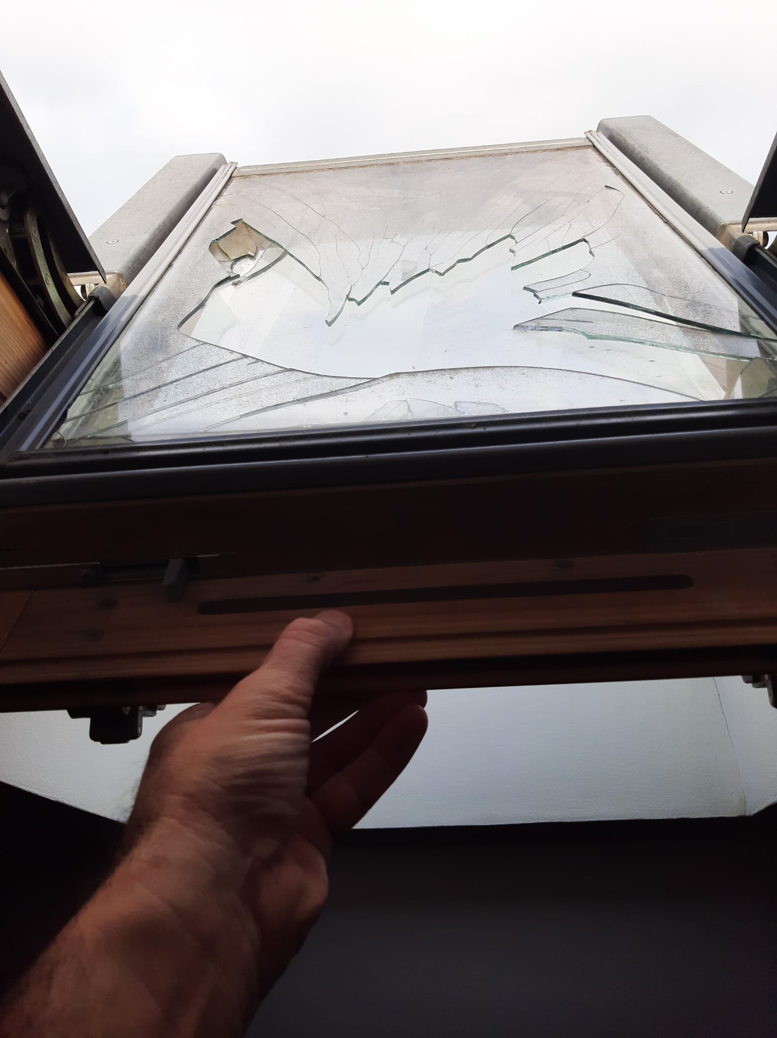 Mentenanta si reparatii la ferestre VELUX