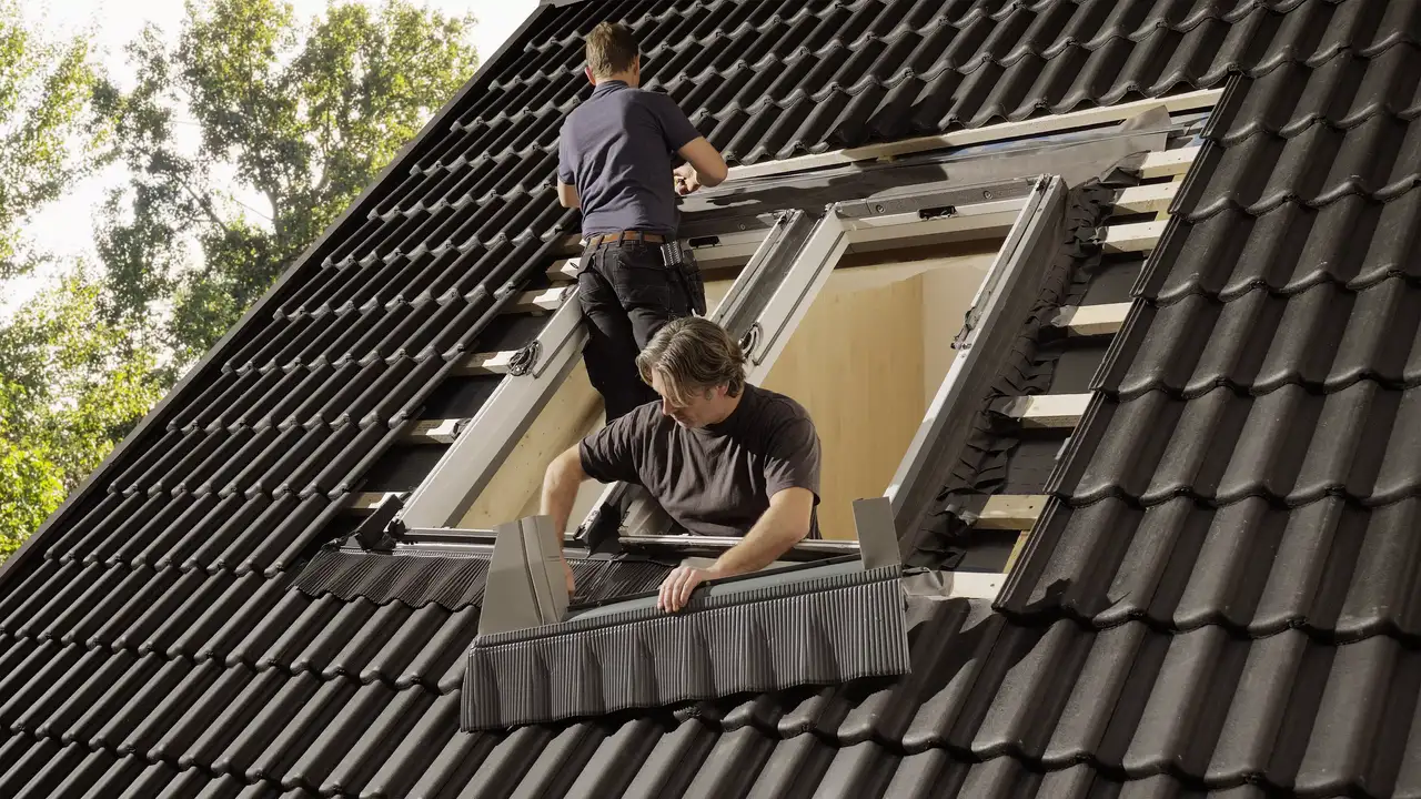 Pentru un montaj corect al ferestrelor VELUX, va sfatuim sa apelati la montatori autorizati