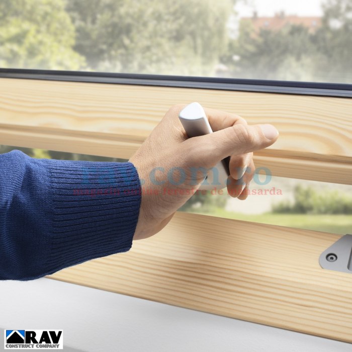 Fereastra VELUX GPL 3068 cu dubla deschidere [10]