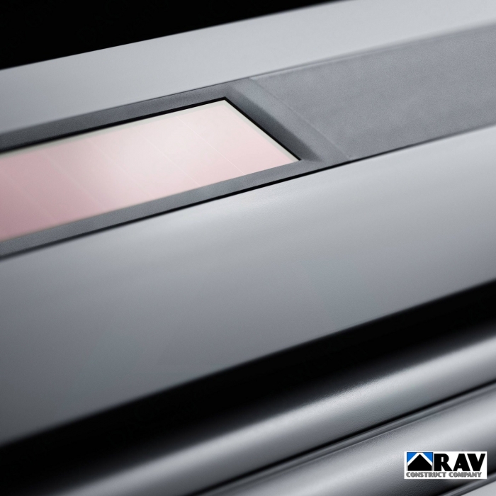 Roleta VELUX cu motor solar [5]