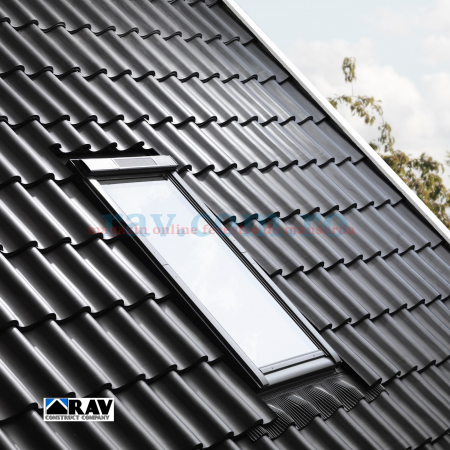 Ferestre VELUX Gama Premium - Fereastra de mansarda VELUX GGL cu motor solar