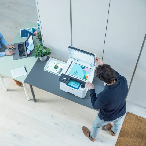 Brother DCP-L3520CDW [3]