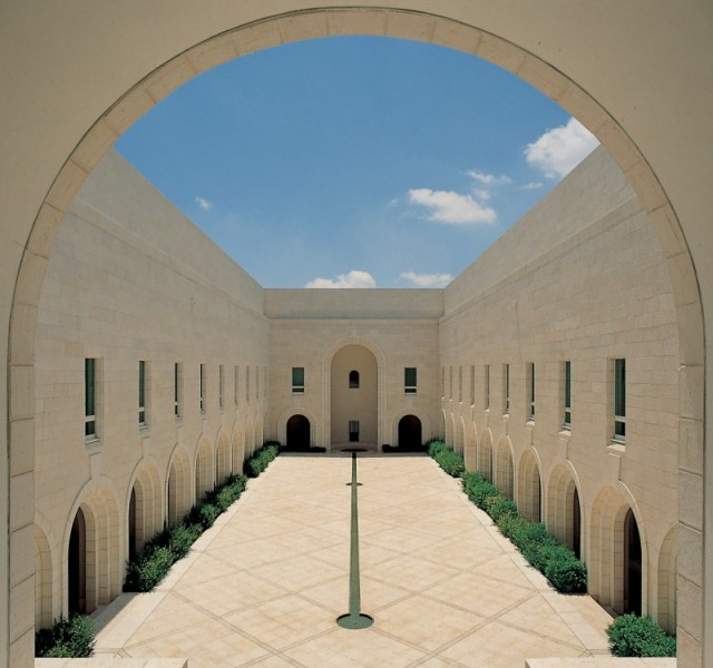 Dale de pavaj marmură antichizată - Jerusalem Stone [4]