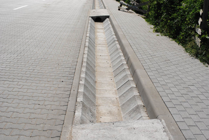 Sant trapezoidal prefabricat din beton R4 [2]