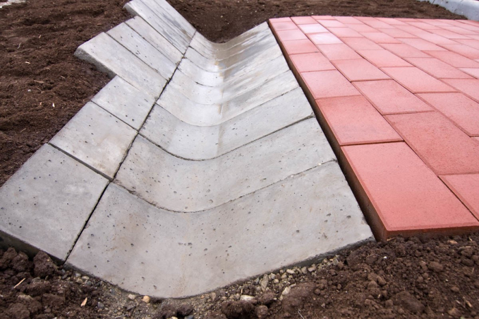 Sant triunghiular prefabricat din beton R6 [3]