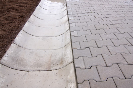 Sant trapezoidal prefabricat din beton R5 [1]
