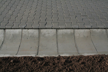 Sant triunghiular prefabricat din beton R6 [3]