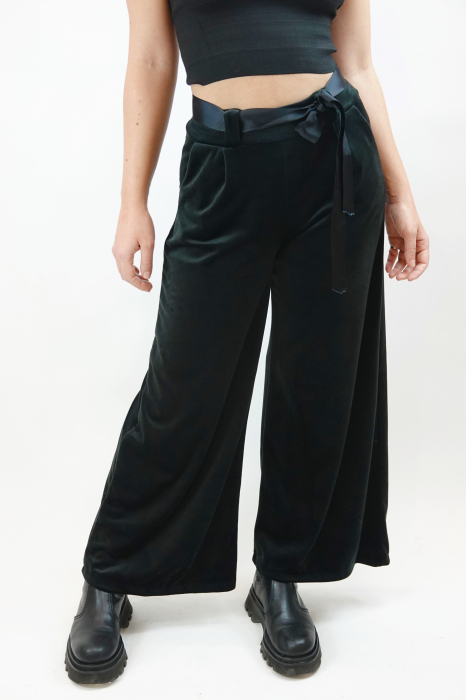 Pantaloni din catifea black [1]