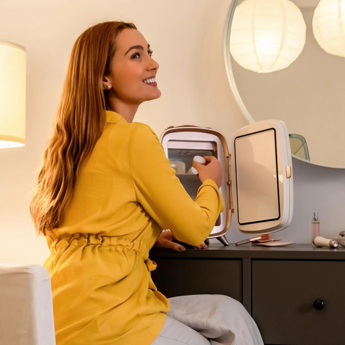 Mini Frigider pentru cosmetice portabil Cecotec CoolingBeauty 6000 Mirror, 6l, Usa cu oglinda exterioara, lumina LED cu 3 intensitati, racire pana la 10ºC [8]