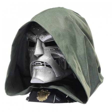 Masti si Costume - Casca Hasbro Premium Doctor Doom Marvel Legends