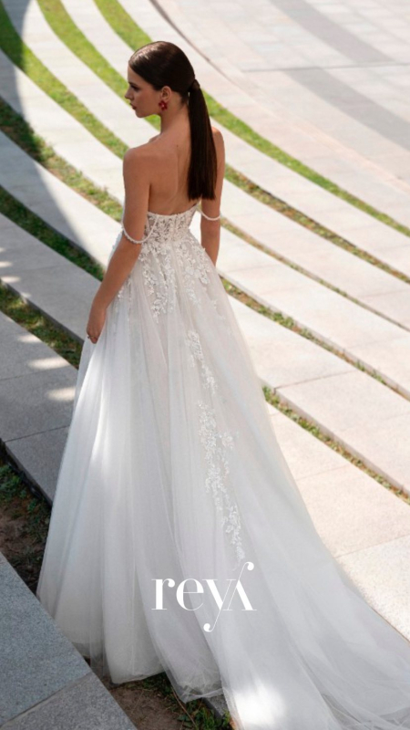 METROPOLITAN CHIC 14