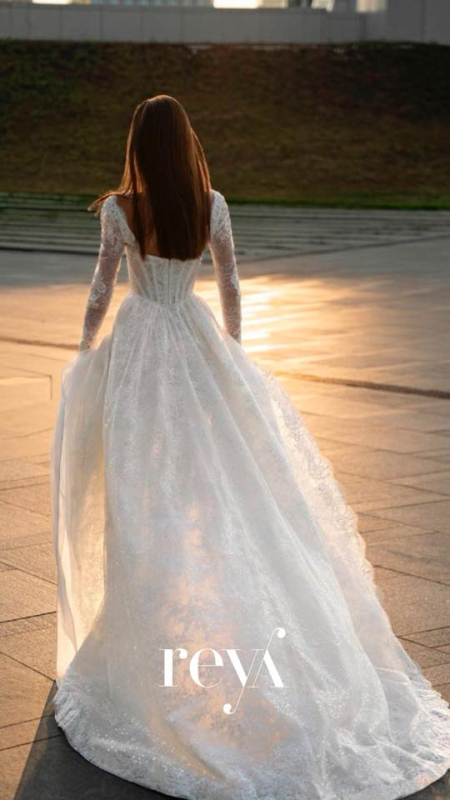 METROPOLITAN CHIC 17