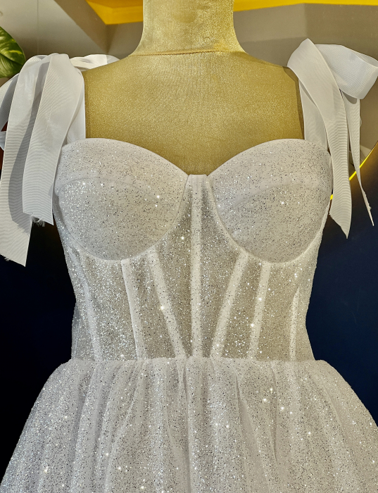 Rochie midi alba cu corset si sclipici [2]