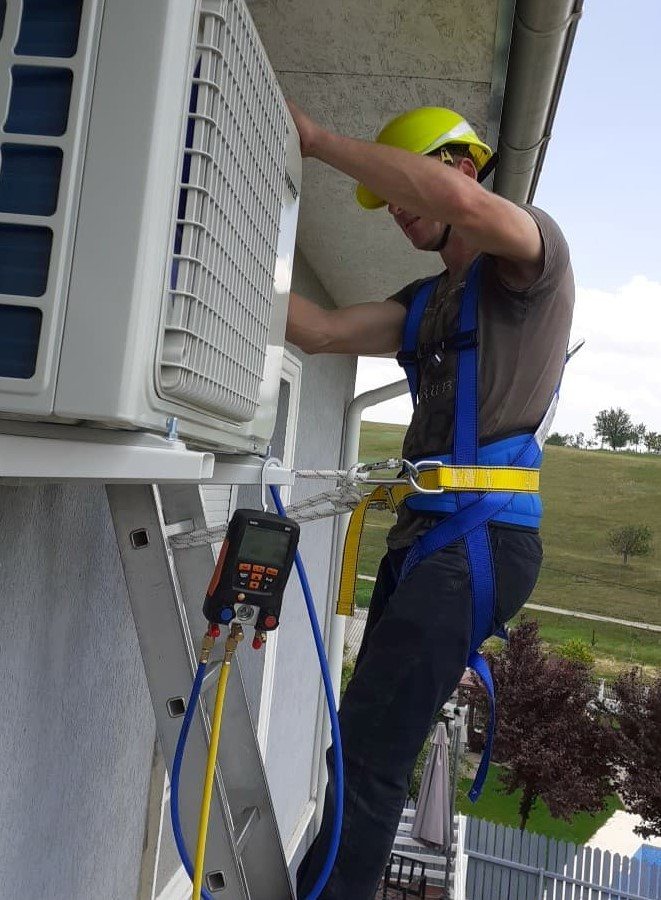 Lucrare montaj aer conditionat RobertSim