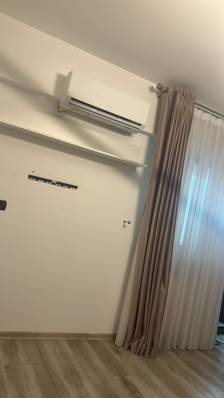 Lucrare montaj aer conditionat RobertSim