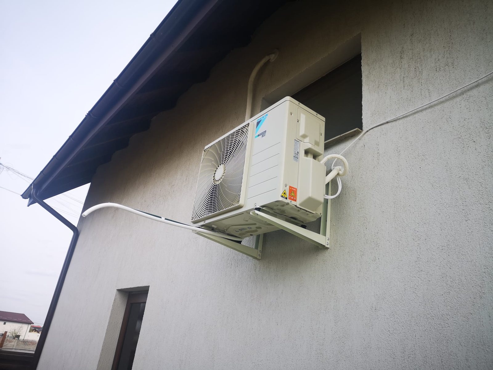 Lucrare montaj aer conditionat RobertSim