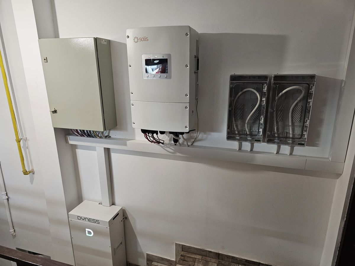 Echipamente sistem fotovoltaic RobertSim