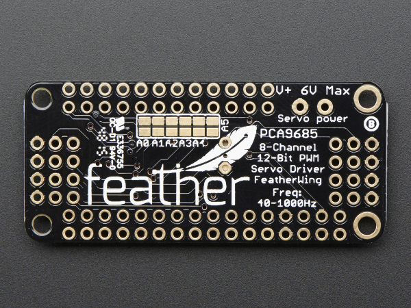 8-Channel PWM Shield pentru Feather [4]