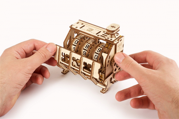 Puzzle mecanic 3D lemn Ugears Contor [9]
