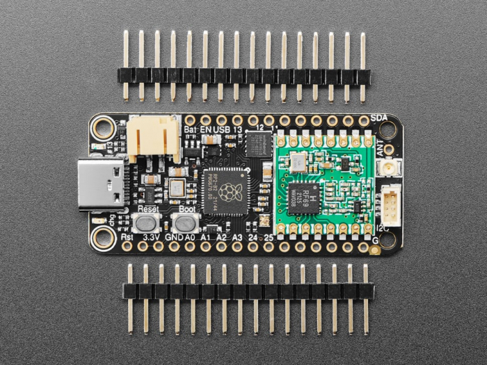 Adafruit Feather RP2040 RFM69 Packet Radio - 868 or 915MHz - RadioFruit and STEMMA QT [2]
