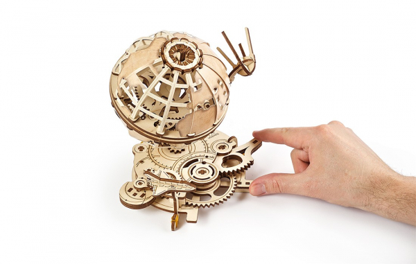 Puzzle mecanic Ugears Glob pamantesc [6]