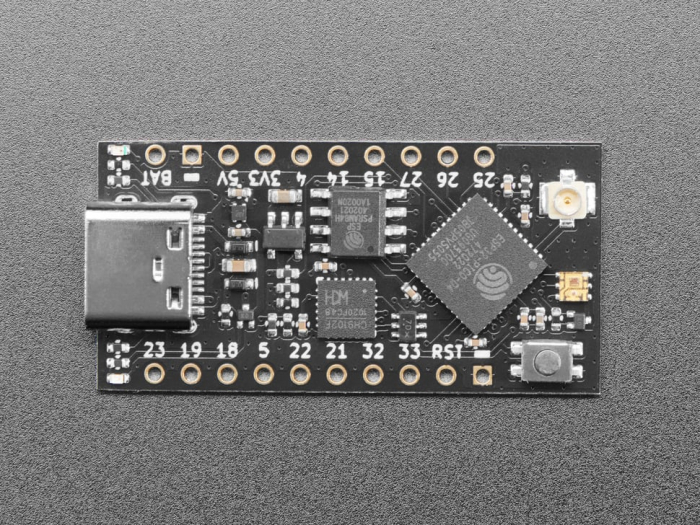TinyPICO este cea mai mica placa de dezvoltare ESP32 complet echipata din lume, proiectata pentru a debloca puterea dual-core a ESP32 de 240MHz si conectivitatea la internet, intr-un pachet mai mic decat degetul tau! [3]