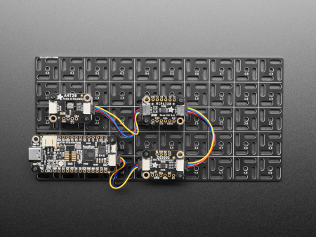 Componente - Adafruit Swirly Aluminum Mounting Grid for 0.1" Spaced PCBs
