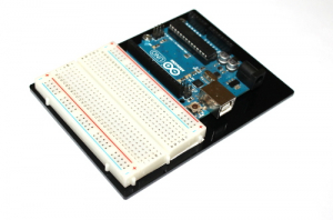 Suport pentru fixarea placii Arduino si a breadboardului [1]