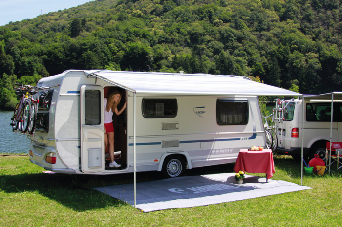 https://www.rolimag.ro/copertina-fiamma-caravan-store-193x180cm-cenusiu-regal.html?preview=1#prod-gallery-1 [1]