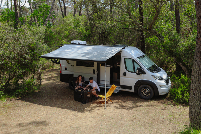 https://www.rolimag.ro/difuzor-12-v-aer-condi%C8%9Bionat-plein-aircon-versiune-de-baz%C4%83-nou-noua-tehnologie-de-flux-de-aer.html?preview=1#prod-gallery-1 [6]