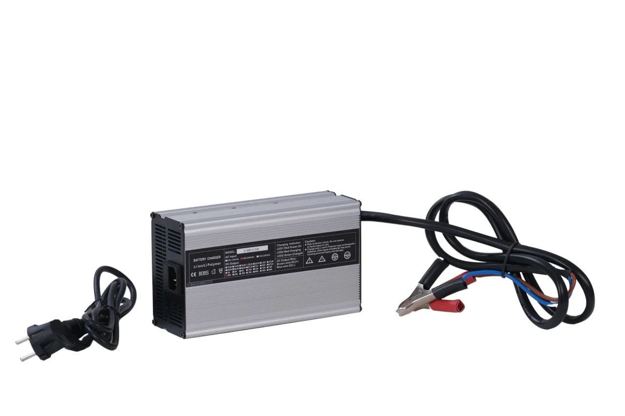 https://www.rolimag.ro/incarcator-redresor-acumulatori-lifepo4-25-6v-20a-model-dl-900w.html?preview=1#prod-gallery-1 [4]