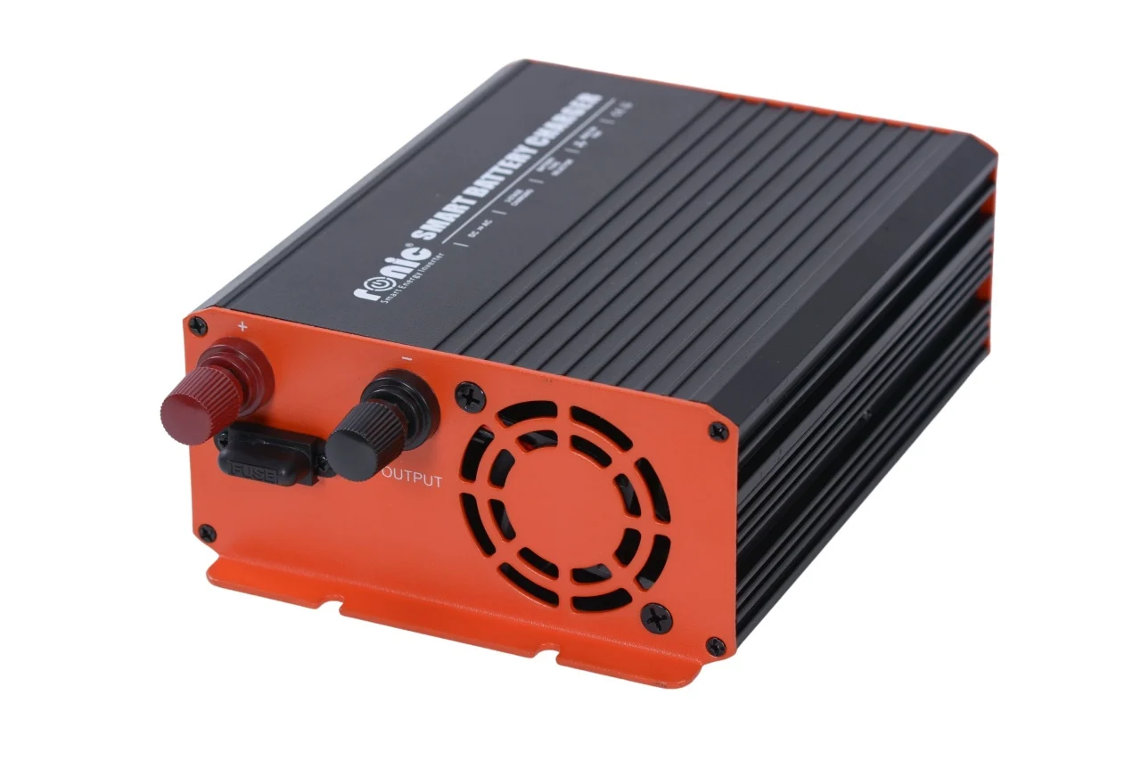 https://www.rolimag.ro/incarcator-redresor-inteligent-multifunctional-pentru-acumulatori-24v-10a-model-gs-2410b.html?preview=1#prod-gallery-1 [3]