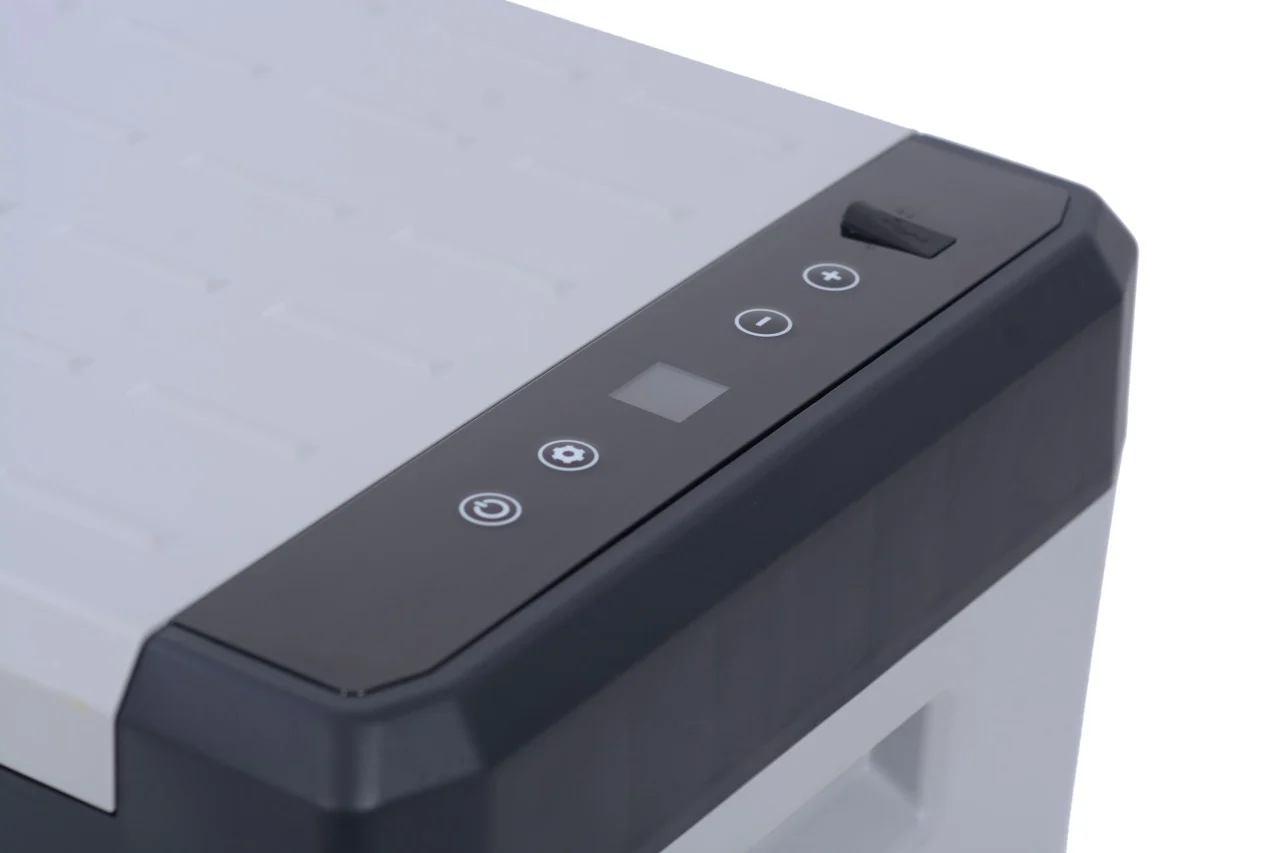 https://www.rolimag.ro/lada-frigorifica-portabila-cu-compresor-12v-24v-220v-25-litri-functie-bluetooth.html?preview=1#prod-gallery-1 [5]