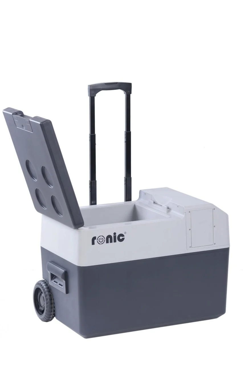 https://www.rolimag.ro/lada-frigorifica-portabila-cu-compresor-ronic-fc50-50-litri-functie-bluetooth.html?preview=1#prod-gallery-1 [4]