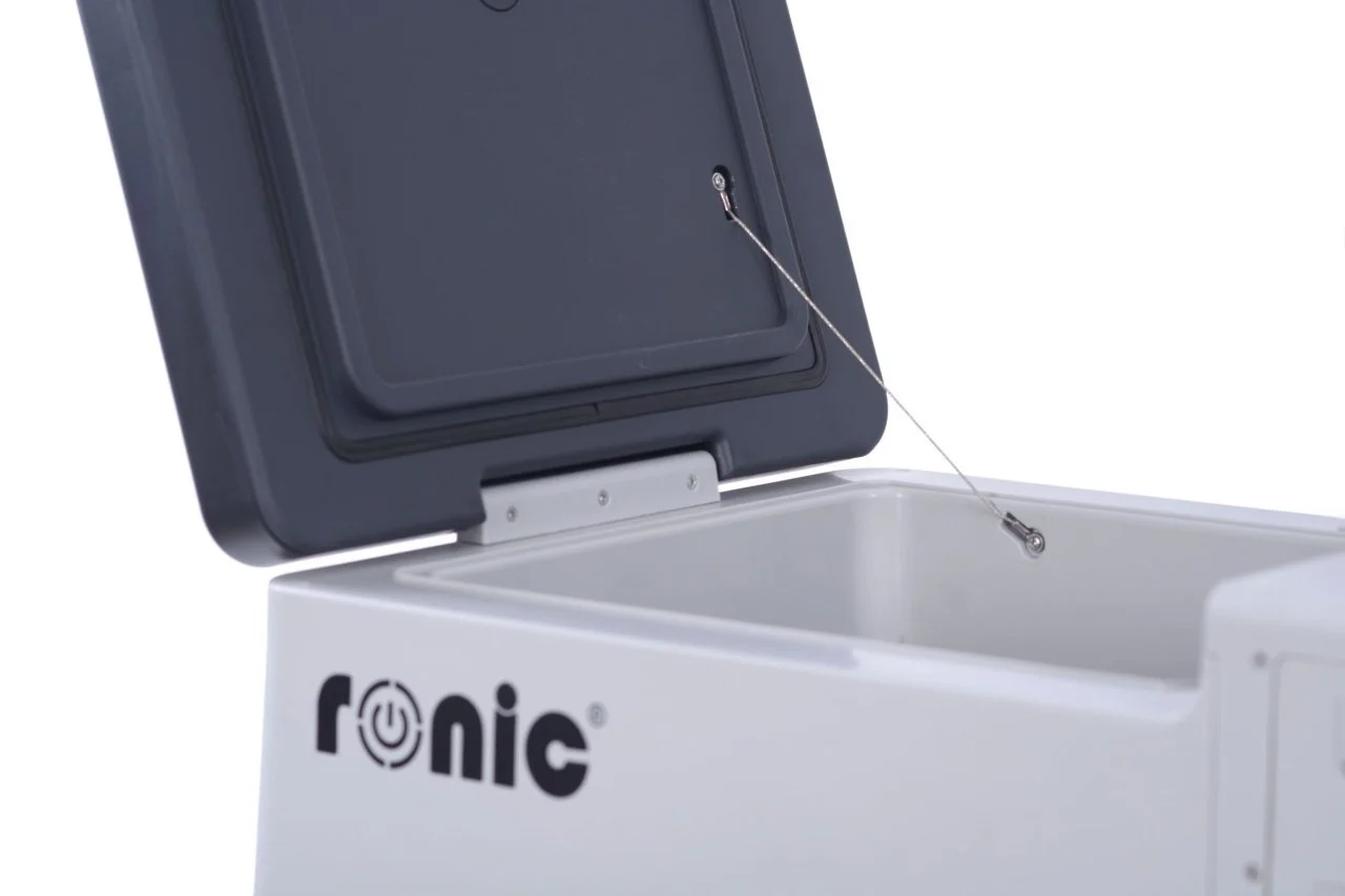 https://www.rolimag.ro/lada-frigorifica-portabila-cu-compresor-ronic-fc50-50-litri-functie-bluetooth.html?preview=1#prod-gallery-1 [6]