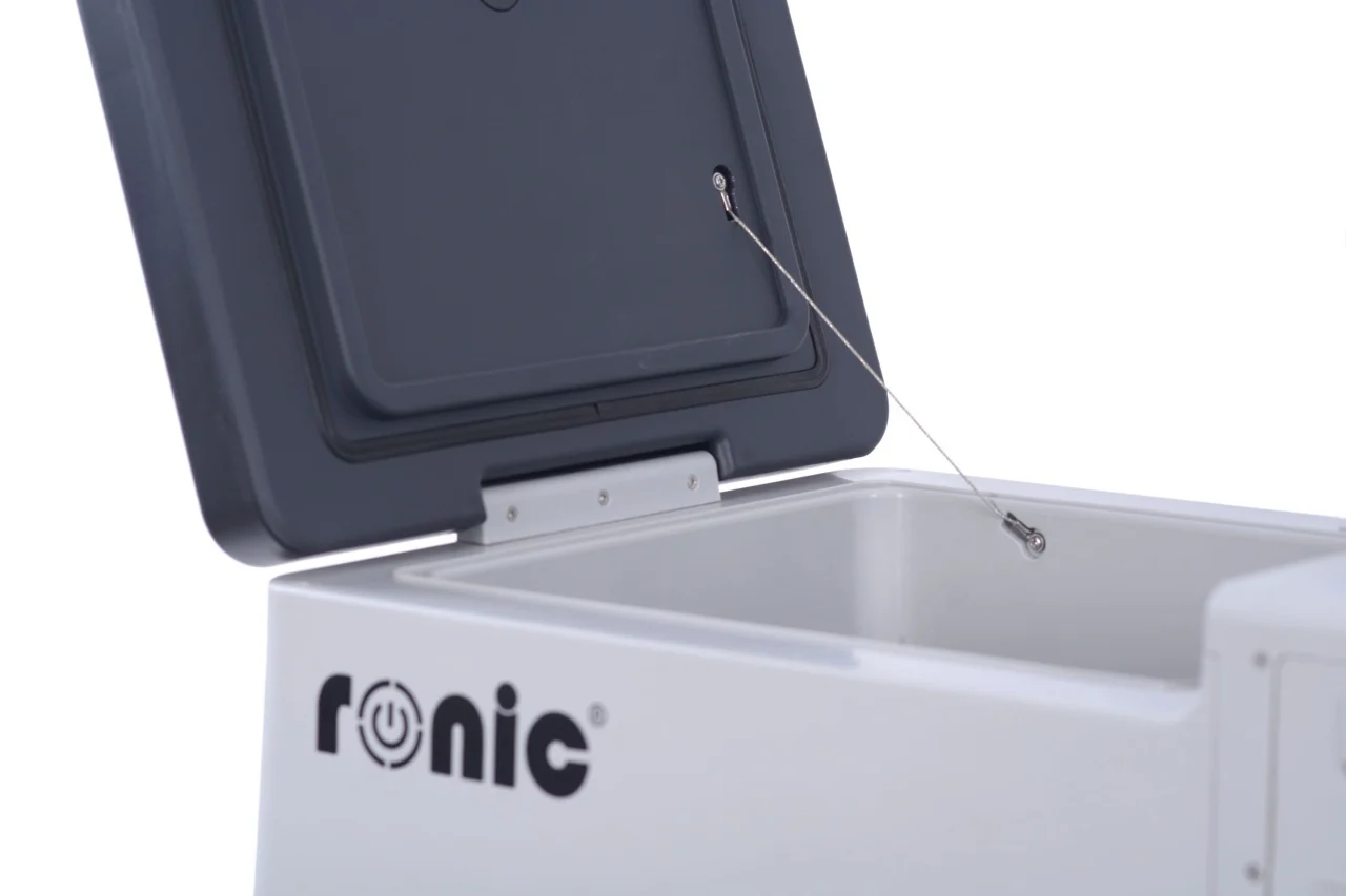 https://www.rolimag.ro/lada-frigorifica-portabila-cu-compresor-ronic-fcr-40a-40-litri-functie-bluetooth-baterie.html?preview=1#prod-gallery-1 [4]