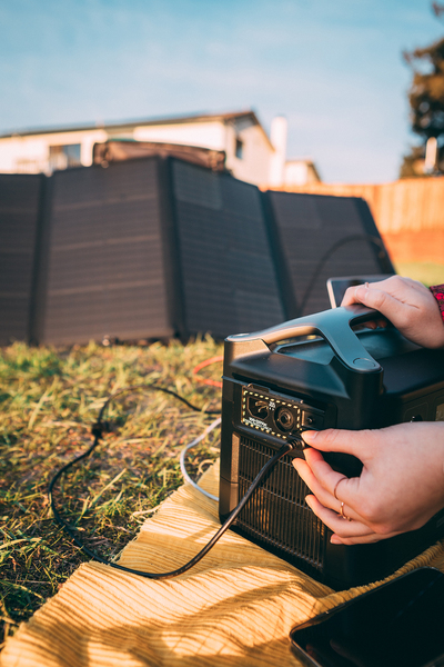 https://www.rolimag.ro/panou-solar-ecoflow-160w-panou-solar-portabil-si-pliabil-de-160w.html?preview=1#prod-gallery-1 [4]