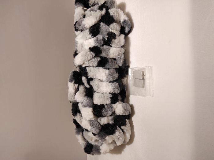 https://www.rolimag.ro/perdea-flausata-56x185-gri-alb.html?preview=1#prod-gallery-1 [3]