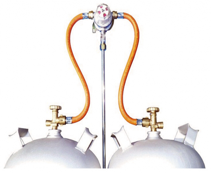 https://www.rolimag.ro/sistem-multimatik-cu-2-sticle-50-mbar-ie%C8%99ire-8mm-cu-supap%C4%83-de-testare.html?preview=1#prod-gallery [1]