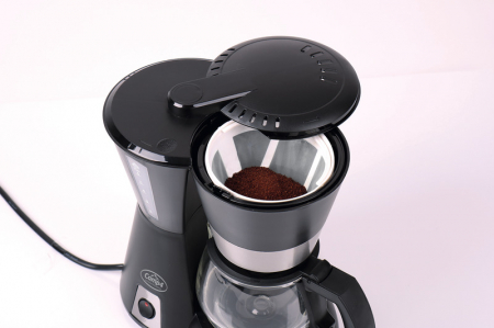 https://www.rolimag.ro/aparat-de-cafea-de-camping-230v-600w-negru-650ml-4-6-c%C4%83ni.html?preview=1#prod-gallery-1 [1]