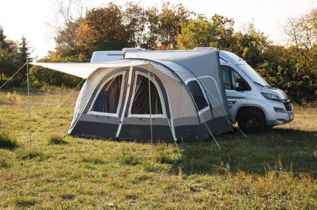 Cort-covor-fusta-terasa-accesorii - https://www.rolimag.ro/copertin%C4%83-cu-aer-copertin%C4%83-cu-autobuz-tour-van-high-air-cu-%C3%AEn%C4%83l%C8%9Bime-mare-de-instalare.html?preview=1#prod-gallery