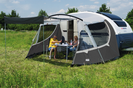 Copertina in saculet-caseta-accesorii - https://www.rolimag.ro/copertina-pentru-adria-action-361.html?preview=1#prod-gallery