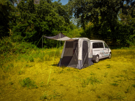Cort-covor-fusta-terasa-accesorii - https://www.rolimag.ro/cort-spate-update-vito-premium-pentru-mercedes-vito.html?preview=1#prod-gallery-1