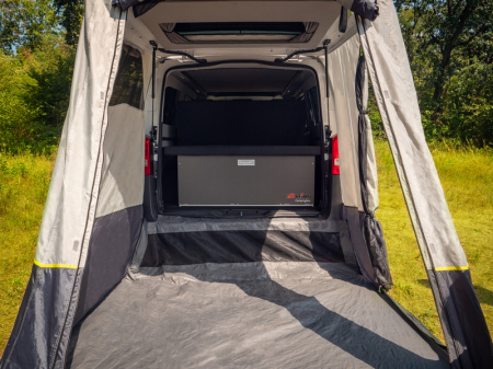 https://www.rolimag.ro/cort-spate-update-vito-premium-pentru-mercedes-vito.html?preview=1#prod-gallery-1 [8]