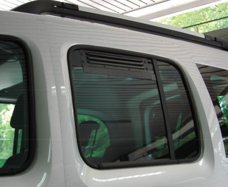 Renault - https://www.rolimag.ro/grila-de-aerisire-pentru-luneta-renault-kangoo-mb-citan.html?preview=1#prod-gallery
