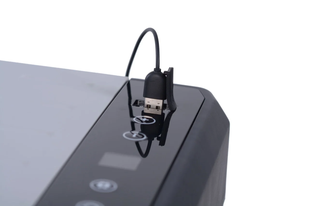 https://www.rolimag.ro/lada-frigorifica-portabila-cu-compresor-12v-24v-220v-25-litri-functie-bluetooth.html?preview=1#prod-gallery-1 [5]