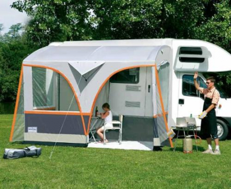 Cort-covor-fusta-terasa-accesorii - https://www.rolimag.ro/tent%C4%83-pentru-rulote-pegasus.html?preview=1#prod-gallery