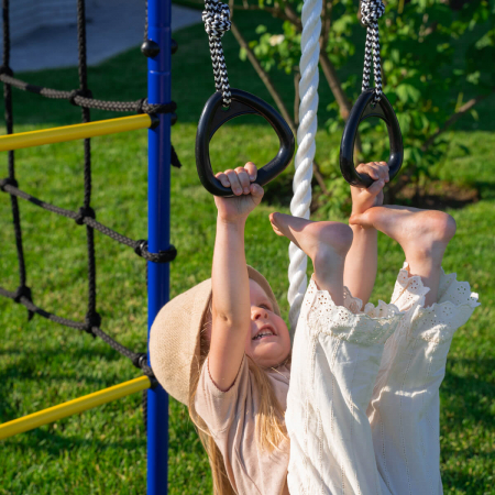 Spatiu de joaca de exterior, Inele cu bara Romana family [3]