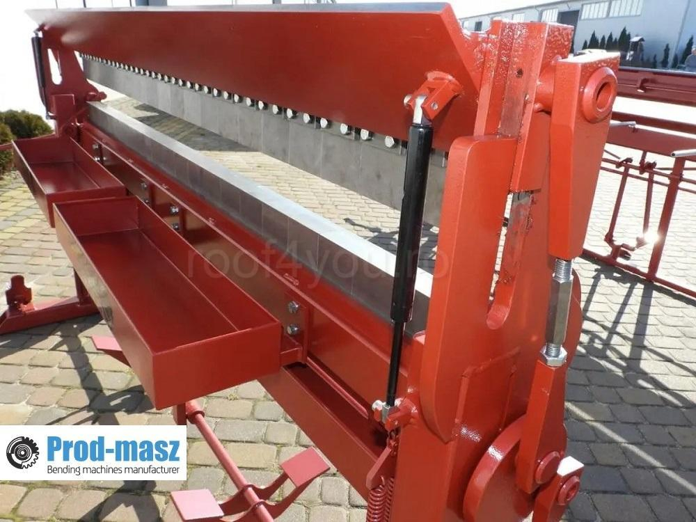 Abkant manual cu segmenti, lungime de lucru 2050 mm/ indoire max 1.2 mm [5]
